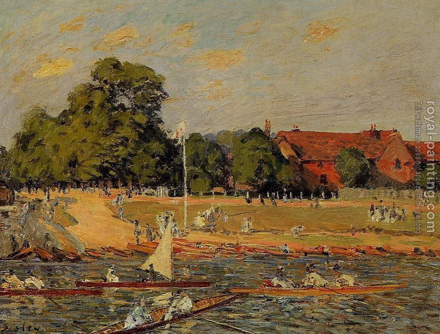Alfred Sisley : Regatta at Hampton Court